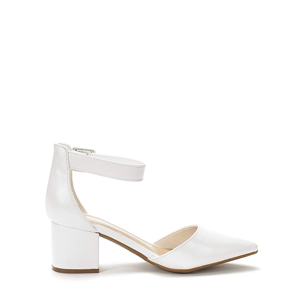Chunky heels wide width hot sale