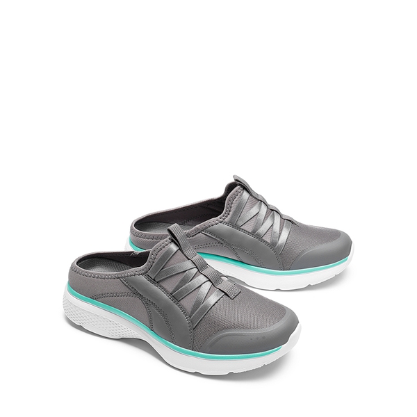 Mule shoes with arch support clearance