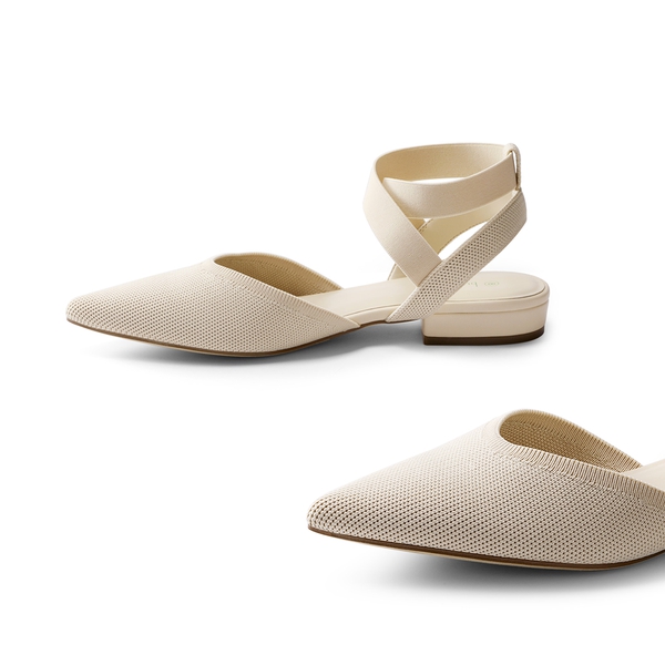 Ankle Strap Pointed Toe Flats With V-Cut Vamp - NUDE - 3