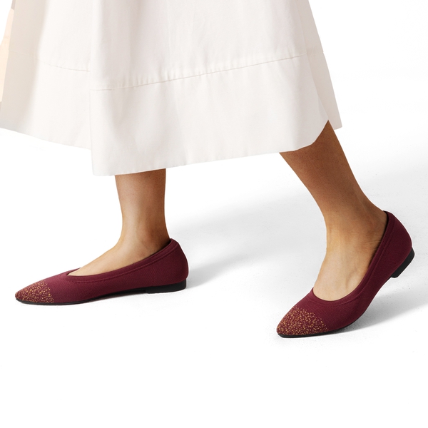  Lightweight Pointed Toe Sparkly Flats - BURGUNDY - 1