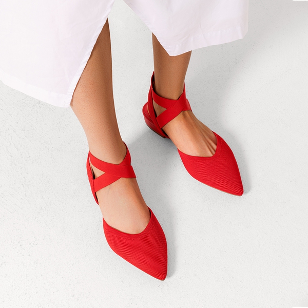 Ankle Strap Pointed Toe Flats With V-Cut Vamp - RED - 1