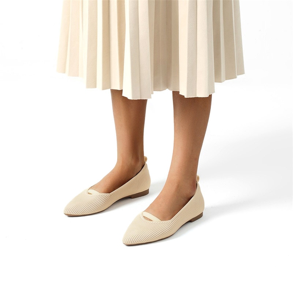 Non-Slip Pointed Toe Breathable Flats  - APRICOT - 1