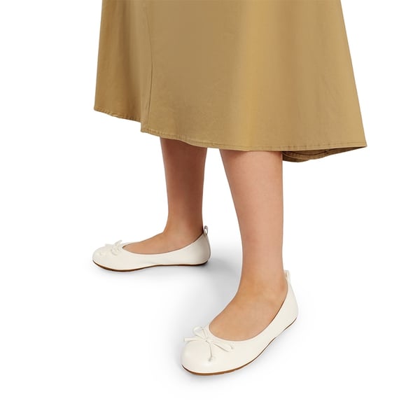 Foldable Bowknot Lightweight Ballet Flats - WHITE - 1