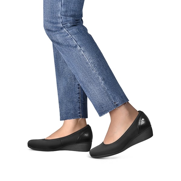6 Comfortable Dress Shoes For Walking For An Alluring Look