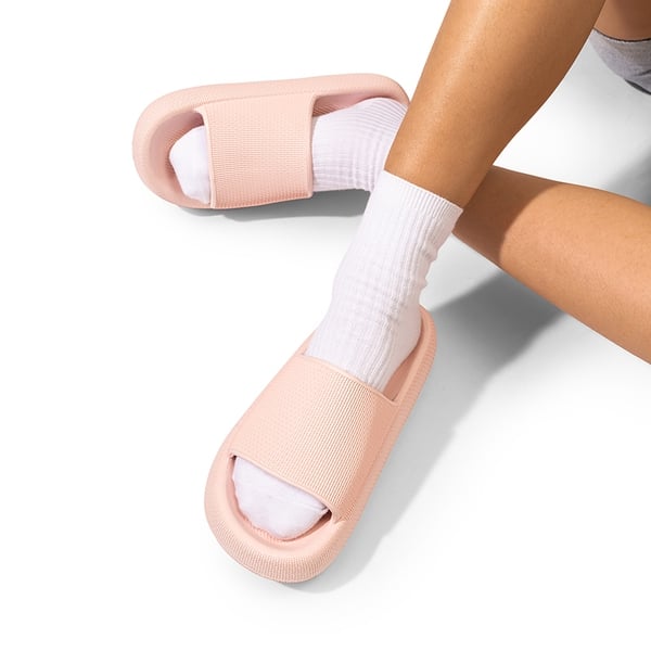 Lightweight Responsive Footbed Slippers - PINK - 2