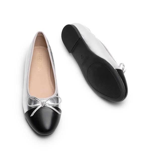 Bow Dual-tone Cap Toe Flats - SILVER-PU - 4