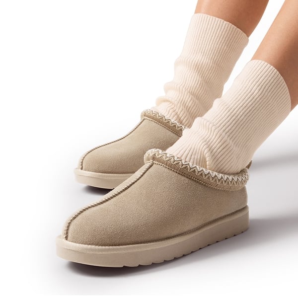 [FuzzyEasy Women's Slip-on] Embroidered Suede Fuzzy Cozy Slippers - SAND - 1