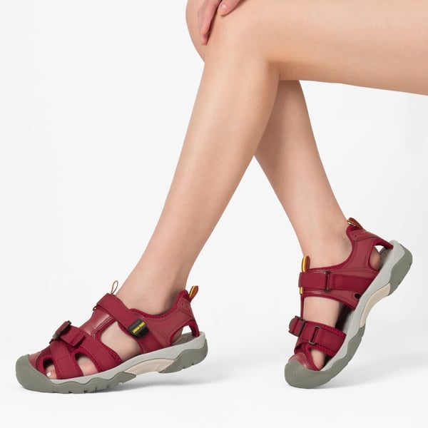 Closed Toe Hiking Sandals - BURGUNDY - 1