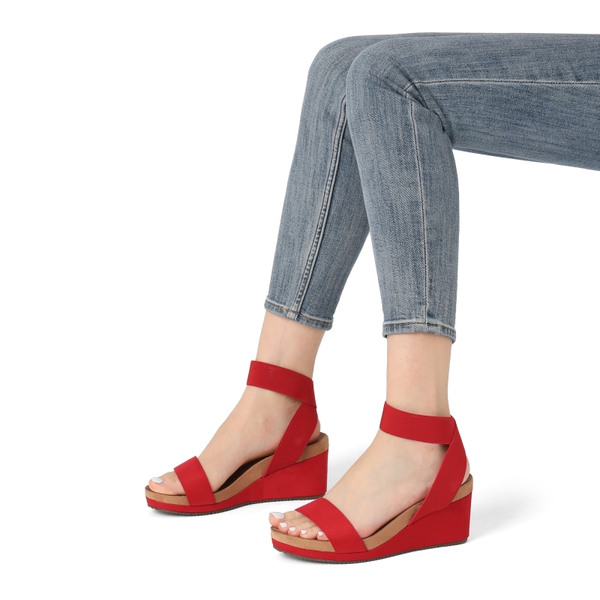 Comfortable Ankle Strap Platform Wedge Sandals - RED - 1