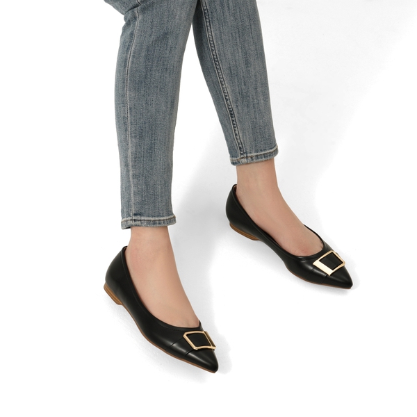 Comfortable Pointed Toe Slip-On Ballet Flats - BLACK - 1