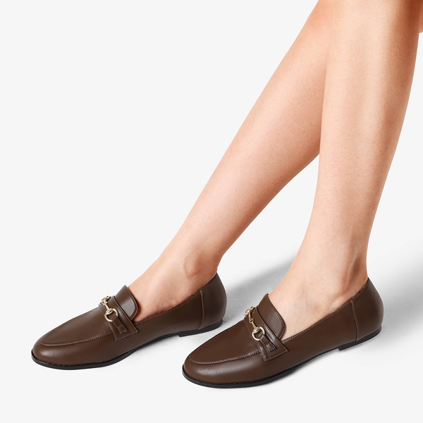 Pointed Toe Buckle Comfort Loafers - BROWN - 1