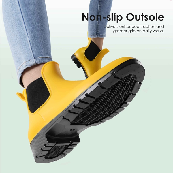 Round Toe Waterproof Chelsea Boots - YELLOW - 3
